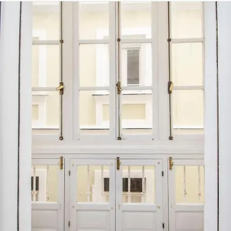 Mariam House فندق كاديز