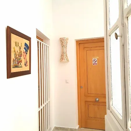 Mariam House Homestay *