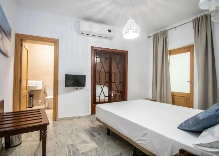 Mariam House 酒店 加的斯