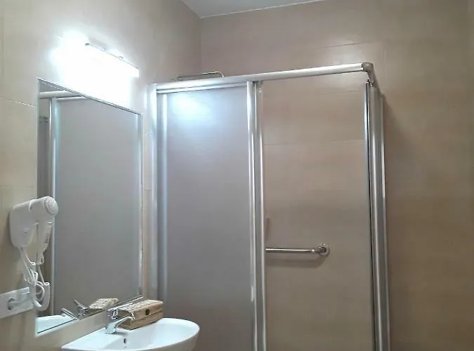 Hotel Mariam House *